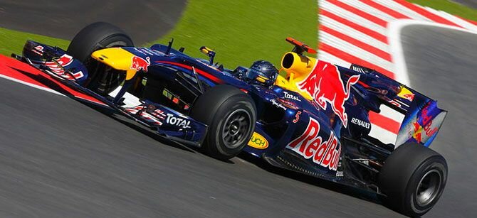 Formula One Racing :  Roles  In Automobile Racing.